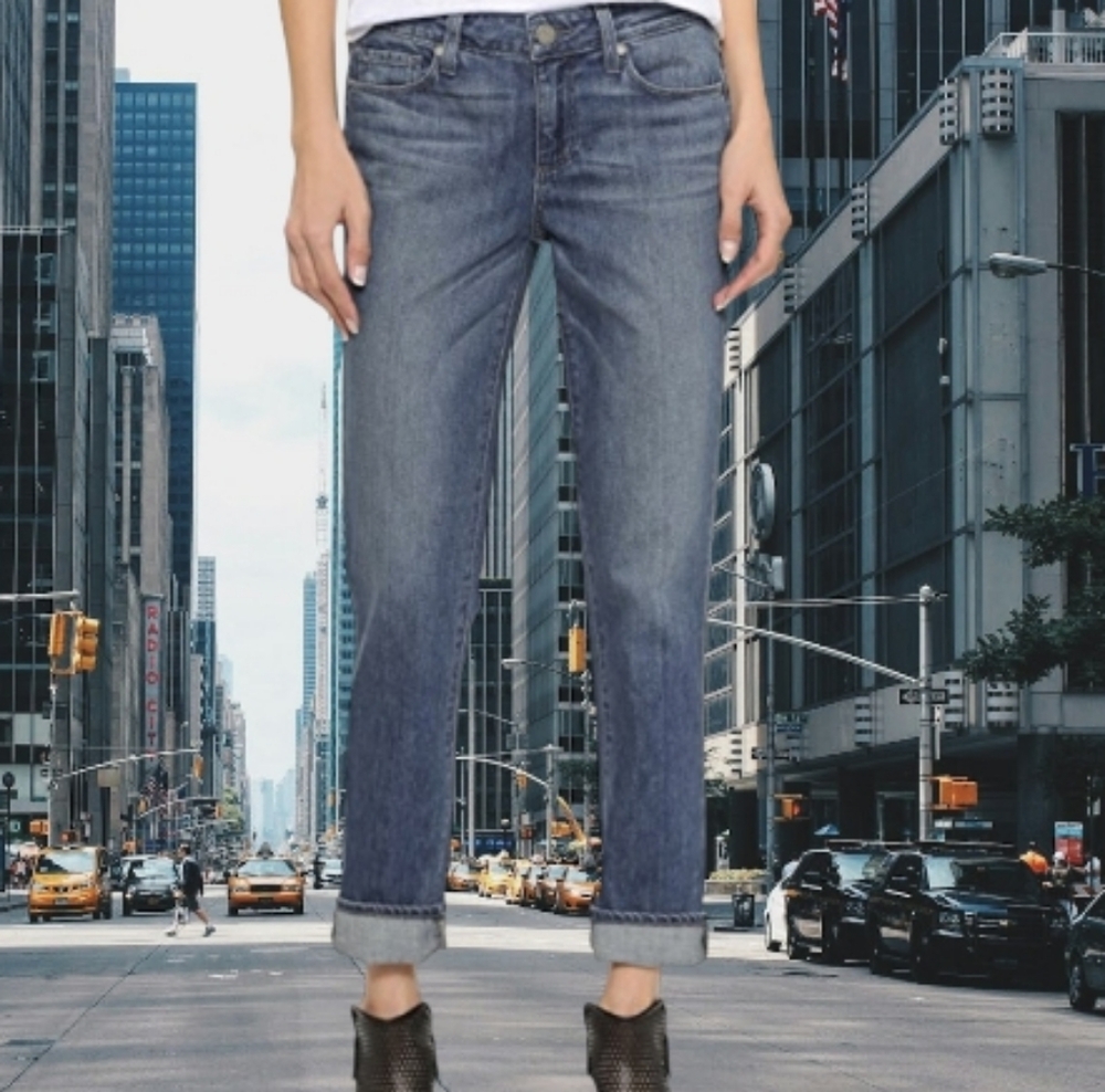 Paige Porter Keaton Mid Rise Boyfriend Straight. Size 29